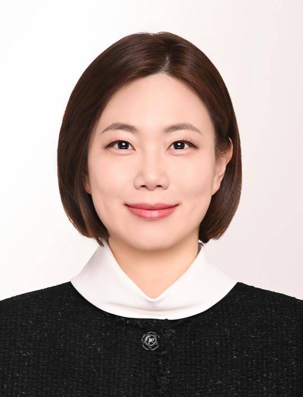 신지혜 교수님 증명사진.jpg 이미지